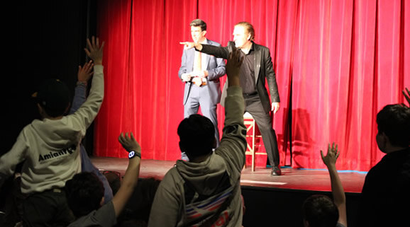 Small_Onstage_Pointing1